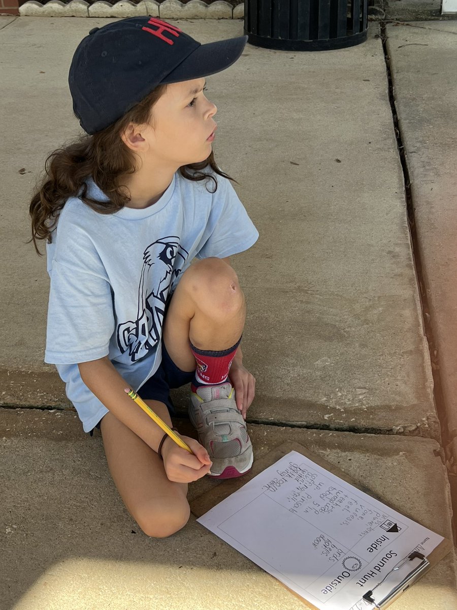 JonesFirstGrade's tweet photo. We had a blast as we wrapped up our AMSTI Sound unit this week by making kazoos and going on a Sound scavenger hunt! They enjoyed exploring sound with kalimbas, xylophones, and tuning forks. @HutchensElem @AMSTIUSA #ourhut https://t.co/Whhk95Eo5Y