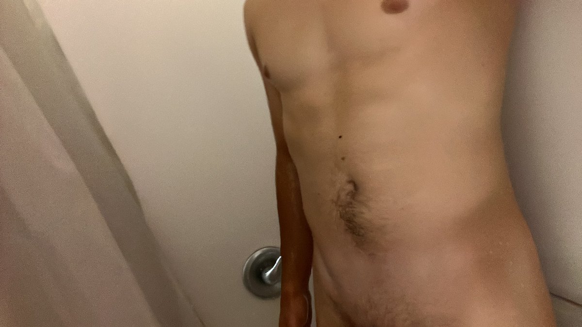 littleboy697's tweet photo. who likes what they see, spam my dm if you want more #cashapp #money #cashslave https://t.co/CY0EaRD0oX