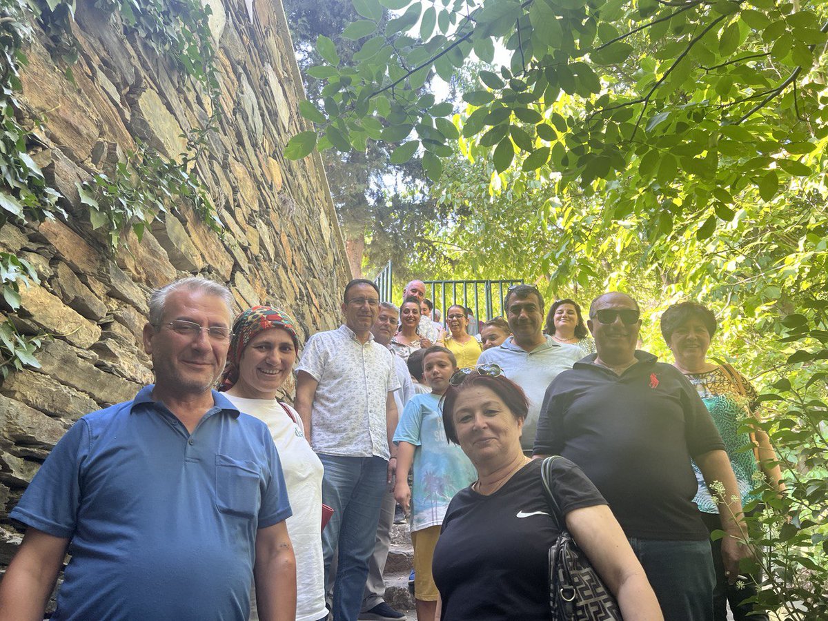 cayemrah_'s tweet photo. Eylül Ay'ı İlçe Başkanları toplantımızı Kavaklıdere'de yaptık. 
#emrahçay #devapartisi #alibabacan #muğla #mugla #devamugla #devageliyor #toplantı #piknik #sinerji #motivasyon #birlik #beraberlik @alibabacan @devapartisi @mugladeva @OzenKocasar @cetinntatli @GencDevaMugla https://t.co/idO087qoEj