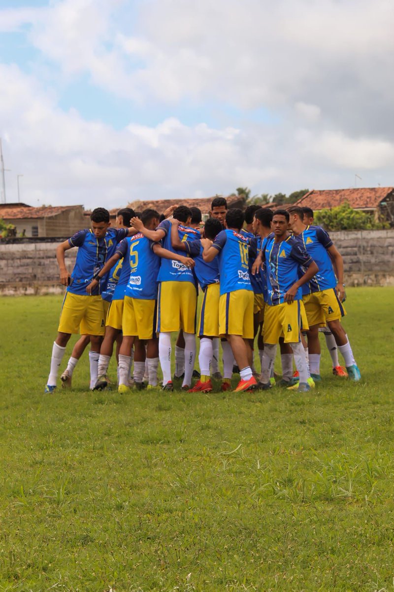 victorgomes05_'s tweet photo. 💪🏼💛💙 https://t.co/xLO8Gxq9p9
