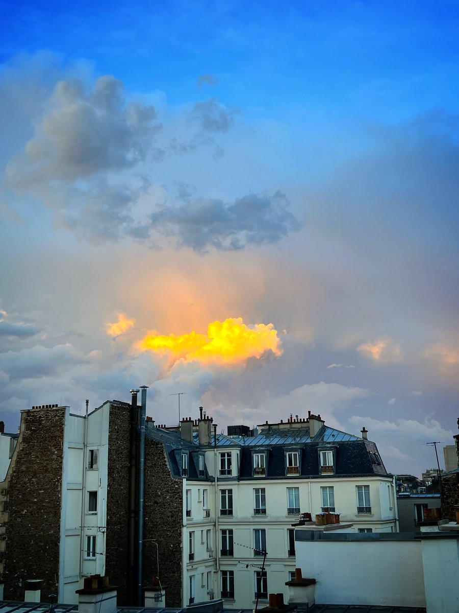 Nuages. Soleil. Lumières. Et Paris 🥹