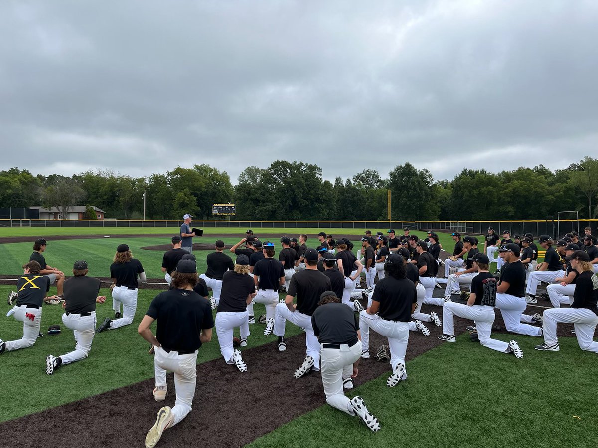 First official day of practice today!Love and appreciate that OU legend Coach Titus was able to come speak some 🔥 truth about our history, brotherhood, and what it takes to be a winner. #rOUtetolewiston