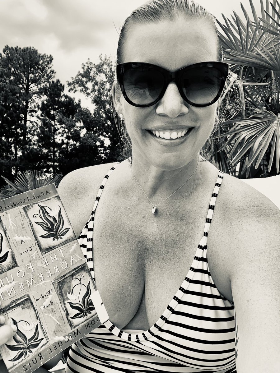 janeandtonic's tweet photo. Summer ending self care #labordaze #readyforfall #fouragreements https://t.co/zYZuncpl1U