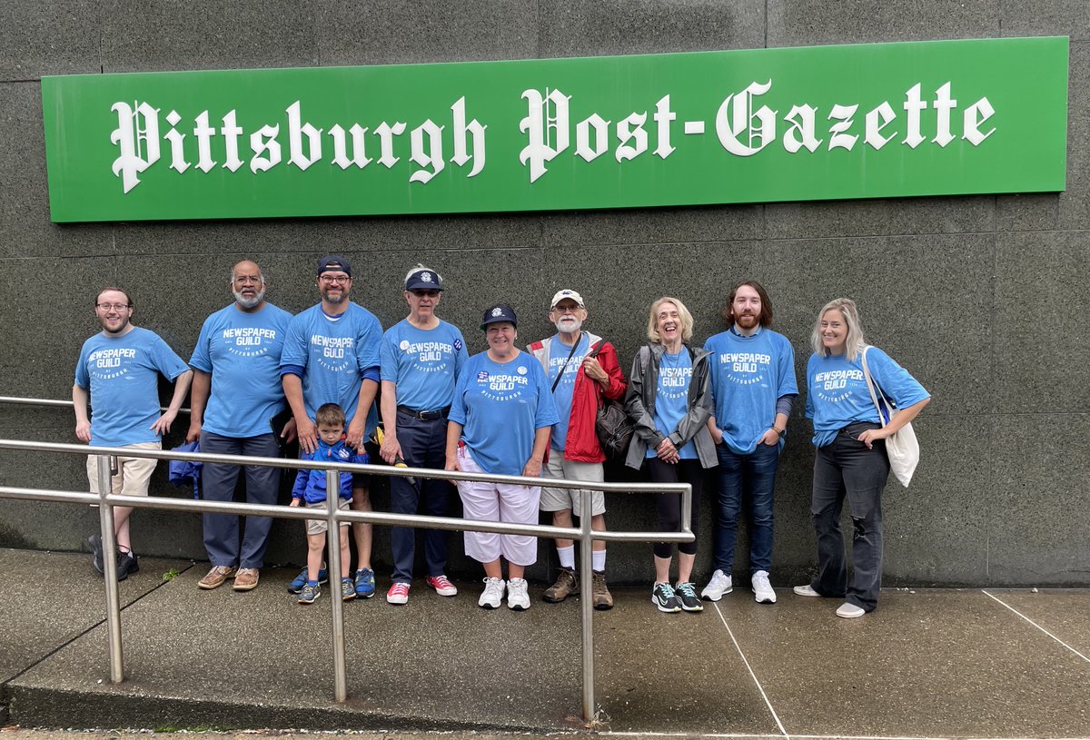 We were proud to march in Pittsburgh's Labor Day parade today and stand with our fellow workers 💪 #GuildStrong