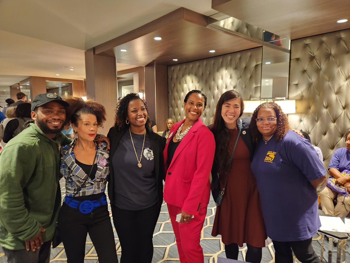 Comrades, sisters, brothers, and siblings, Happy Labor Day!!! 🌹✊ @Tanisha4MA <a href="/juliaforboston/">Julia Mejia</a> <a href="/GBLCBoston/">Greater Boston Labor Council - GBLC</a> <a href="/SEIU509/">SEIU Local 509</a> <a href="/MetroBTC/">Greater Boston Building Trades Unions</a> #mapoli