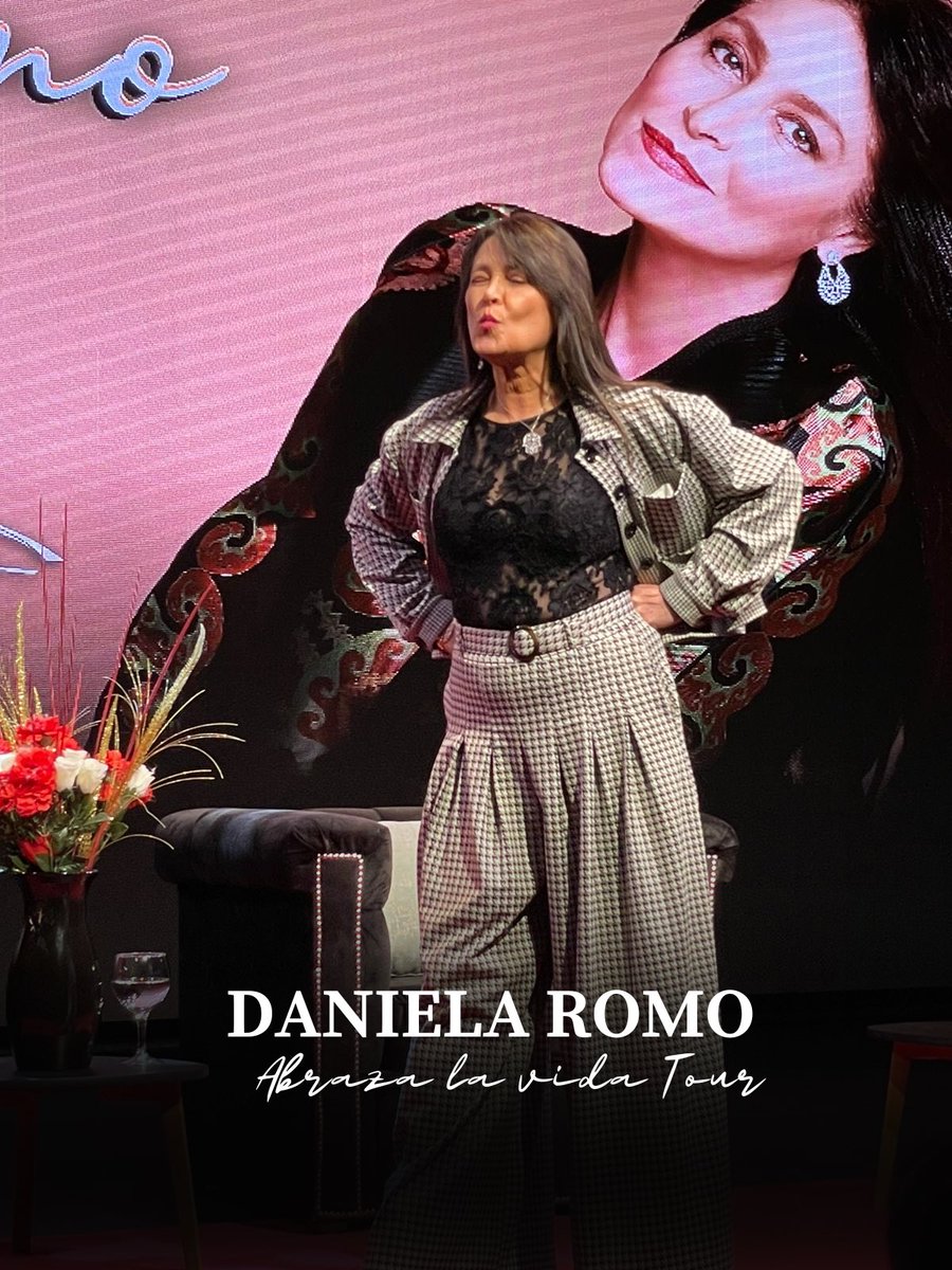 DanielaRomoWeb's tweet photo. 🥰✨ Aquí platicando con los medios en la conferencia de prensa‼️ #DanielaRomo #AbrazaLaVidaTour #DanielaRomoEnConcierto #AuditorioNacional #danielaromoweb https://t.co/IKMZJfJMjy
