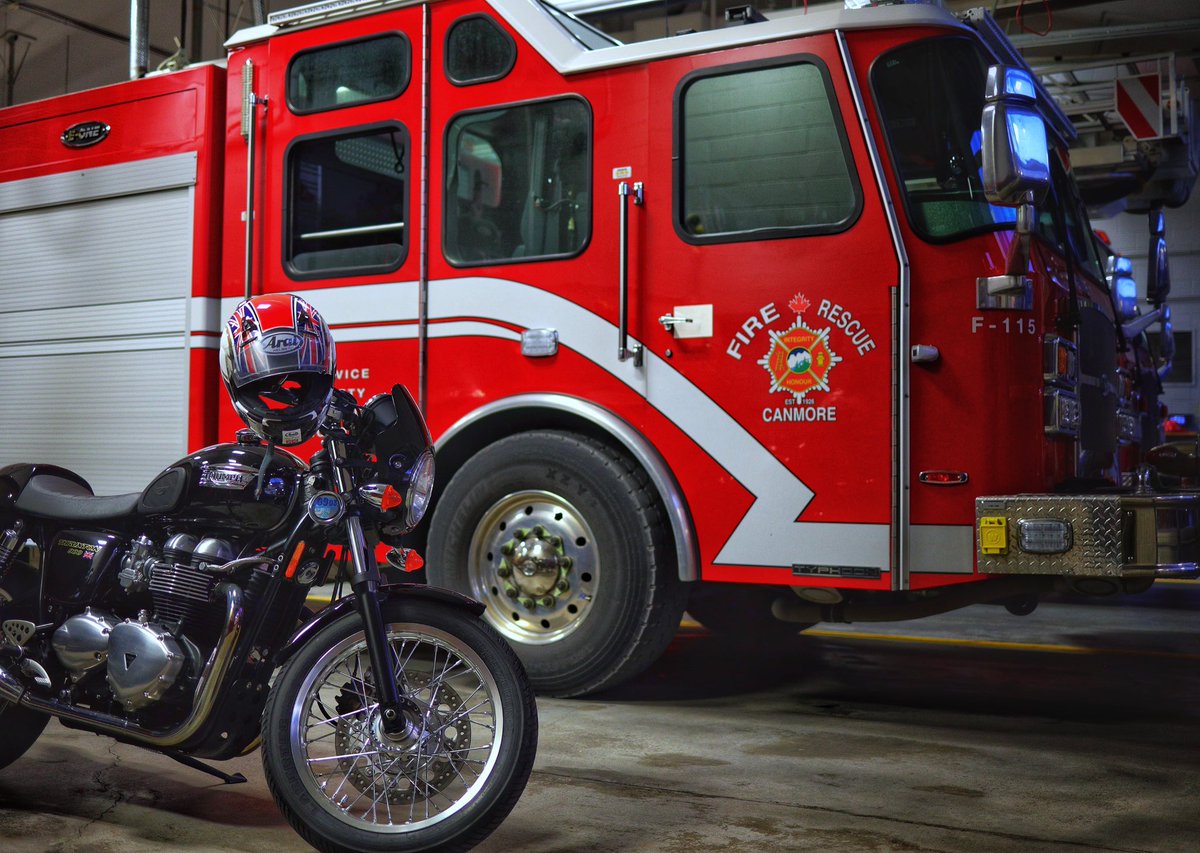 RED OR BLACK?
One is light and fast…the other goes fast with lights!