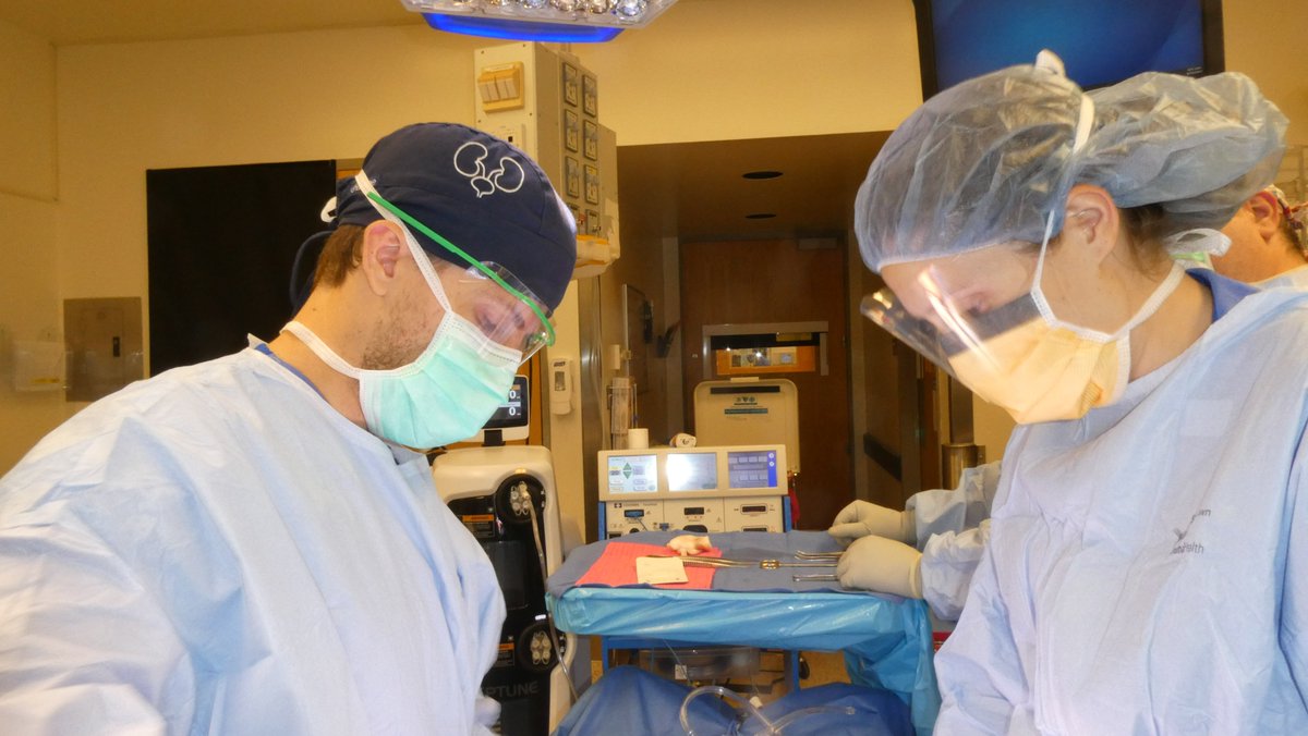 joeclarkmd's tweet photo. Our visiting AI last month @ElizabethDyer97 from @LibertyMedicine got to spend time in the clinic and the OR with us and got exposure to the staff and residents, and what it's like to train here @PennStUrology! https://t.co/l1hJy7BiOK