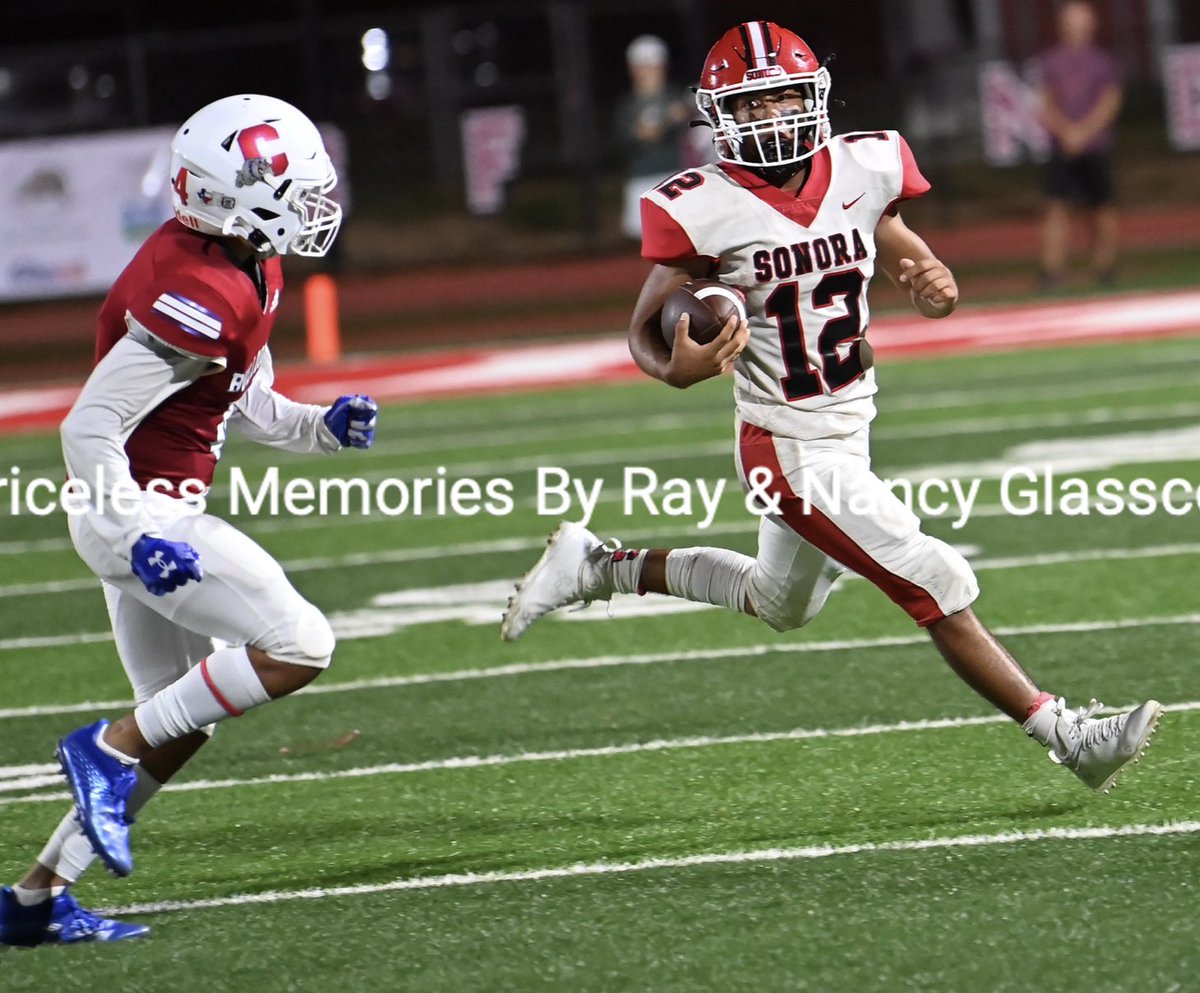 Hogdriver_46's tweet photo. #SonoraBroncos Junior QB Jaime Buitron rushed for 151 yards in the Friday night 31-27 loss on the road at Coahoma @WTXScribe @jaimebuitron12 https://t.co/nlFSkcLZ29