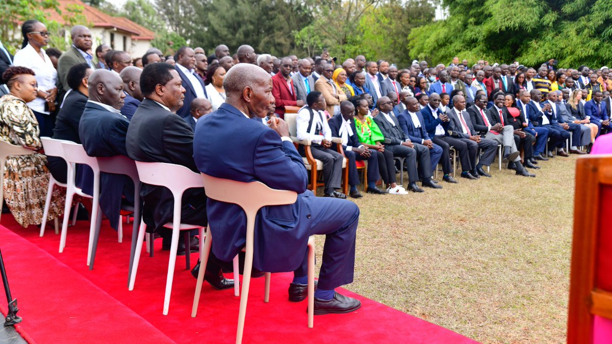 WilliamsRuto's tweet photo. Those who voted for me as well as those who voted for my competitors want the same thing for themselves and for their children. https://t.co/HHHCcBsAIm