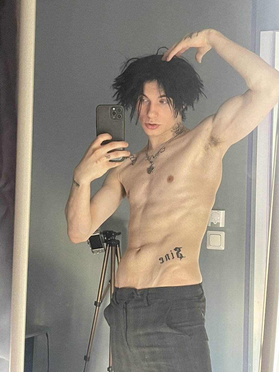 ohprinxesky's tweet photo. https://t.co/UNyZIwPgHm