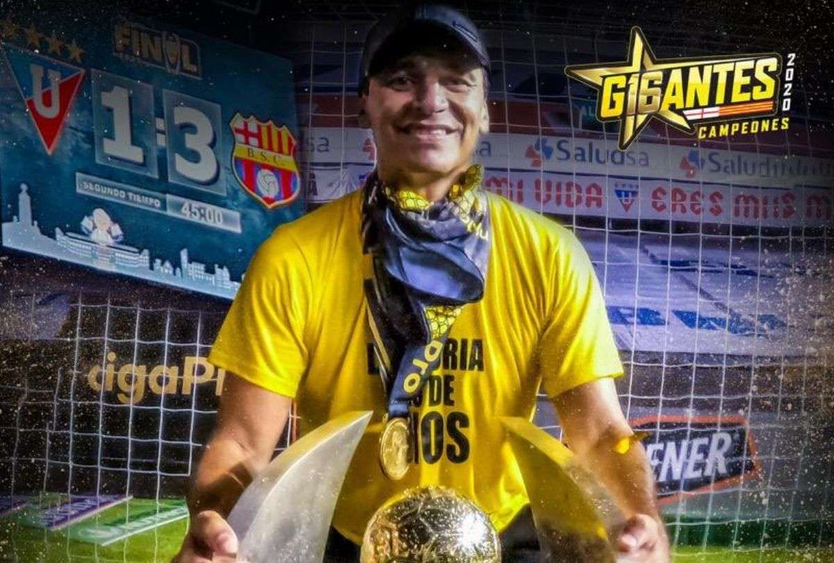 BaquerizoJR's tweet photo. CONFIRMADO‼️

FABIAN BUSTOS SERÁ EL DT DE BARCELONA💥

De mi parte total respaldo para él, quedan apenas seis fechas y dos finales, es lo mejor para terminar el año, sabe jugar llaves de ida y vuelta, creo q todos debemos apoyarlo y empujar unidos por la 17.

VAMOS PROFE https://t.co/6Ik1rZq0Zq