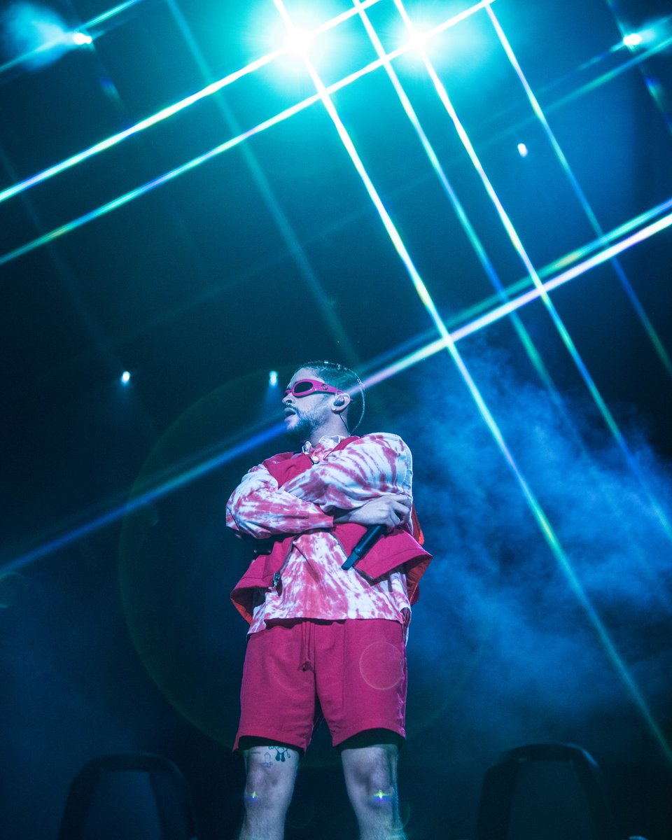 ryanxlockard's tweet photo. @sanbenito Made In America Festival 2022 shot by me📸 @MIAFestival #MadeInAmerica #badbunny https://t.co/csjQuDZpLn