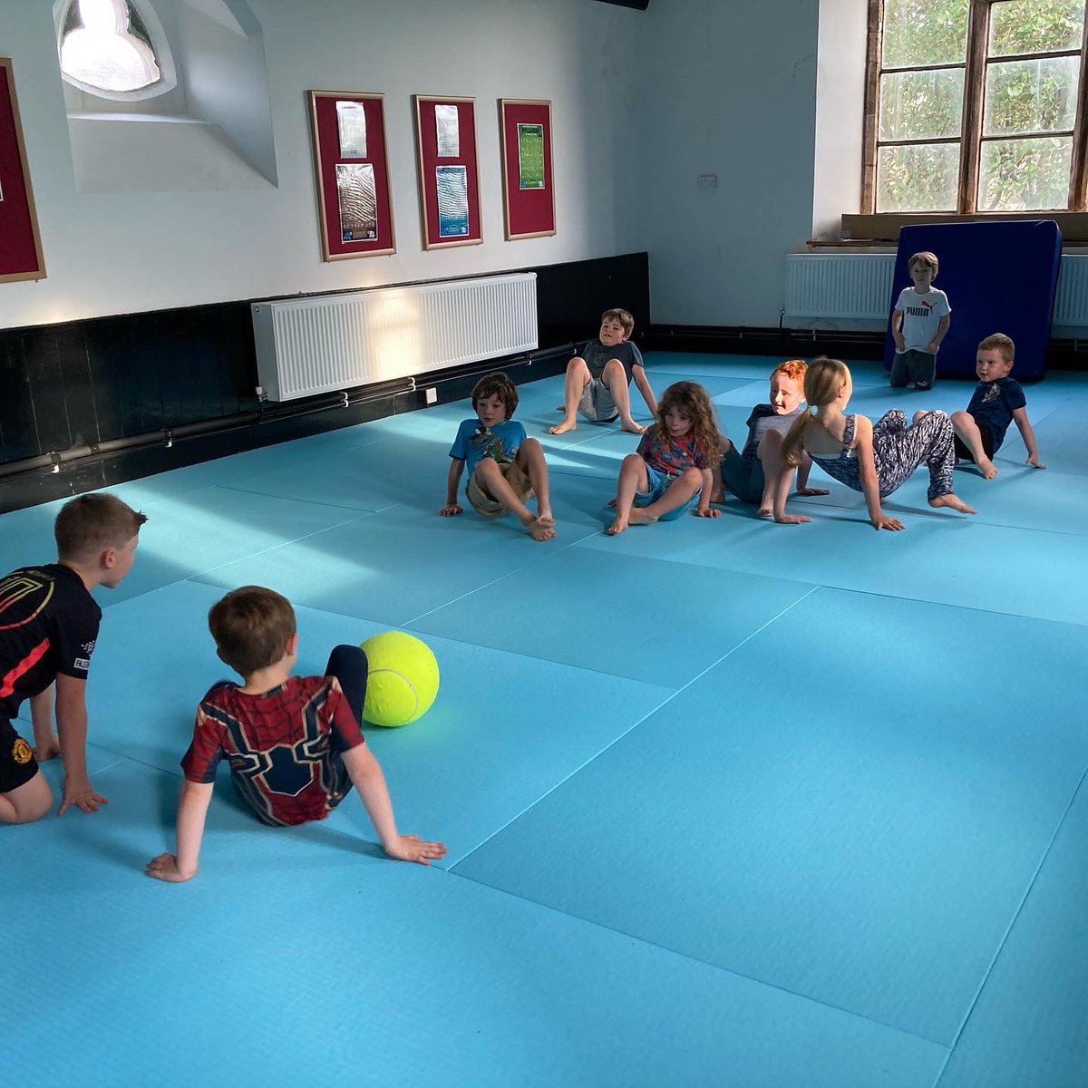 JudoKnights's tweet photo. A fantastic fun and lively last “Mat Rats” session of the Summer holidays.
Crab Football is definitely the game of the summer holidays!
#JudoKnight #judofun #BritishJudo #judofamily #funwhilstlearning #judomorethanasport #crabfootball #JudoTots #MatRats https://t.co/pSgTw9sWiM
