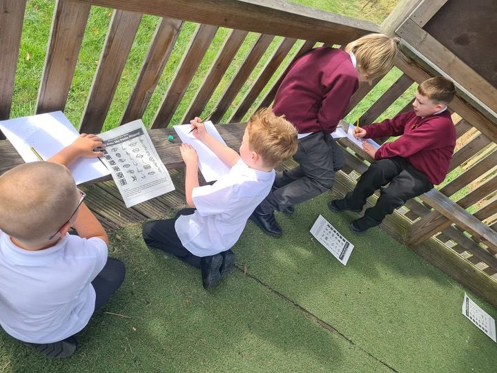 StPauloftheCross tweet media