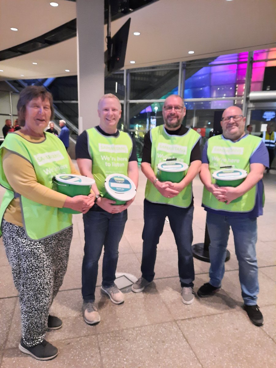Great combined effort between @glasgowsams &  @LanarkshireSams fundraising at the Sarah Millican show on 2nd/3rd/4th. Everyone was so generous. Total raised was £5753. Thank you @SarahMillican75 & @SECGlasgow for supporting @samaritans @LanarkshireSams @glasgowsams @Sams_Scotland