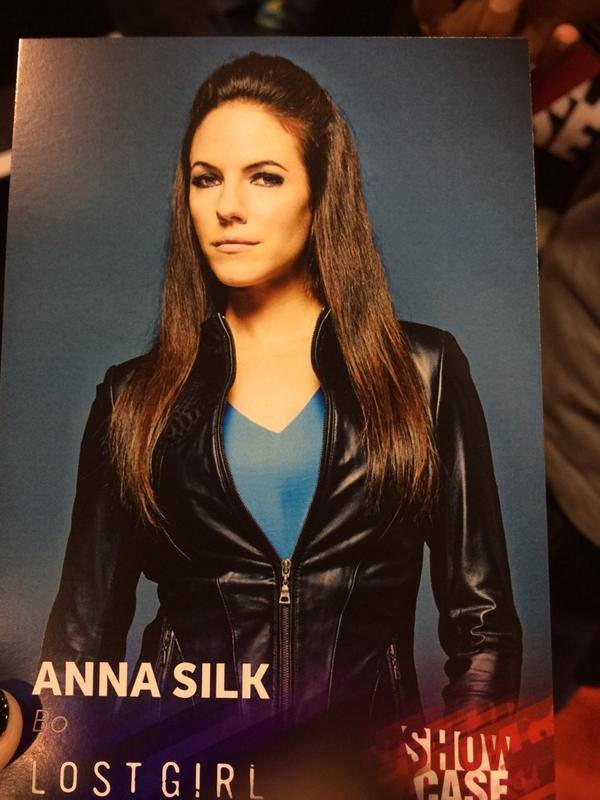 DomiLewis's tweet photo. π
±οΈπ
ΎοΈ and #AnnaSilk souvenirs on my Faebook, September 5, 2014 π
#LundiLostGirlβ¨ #Faerever π #LostGirl https://t.co/M3ycq2tLa8