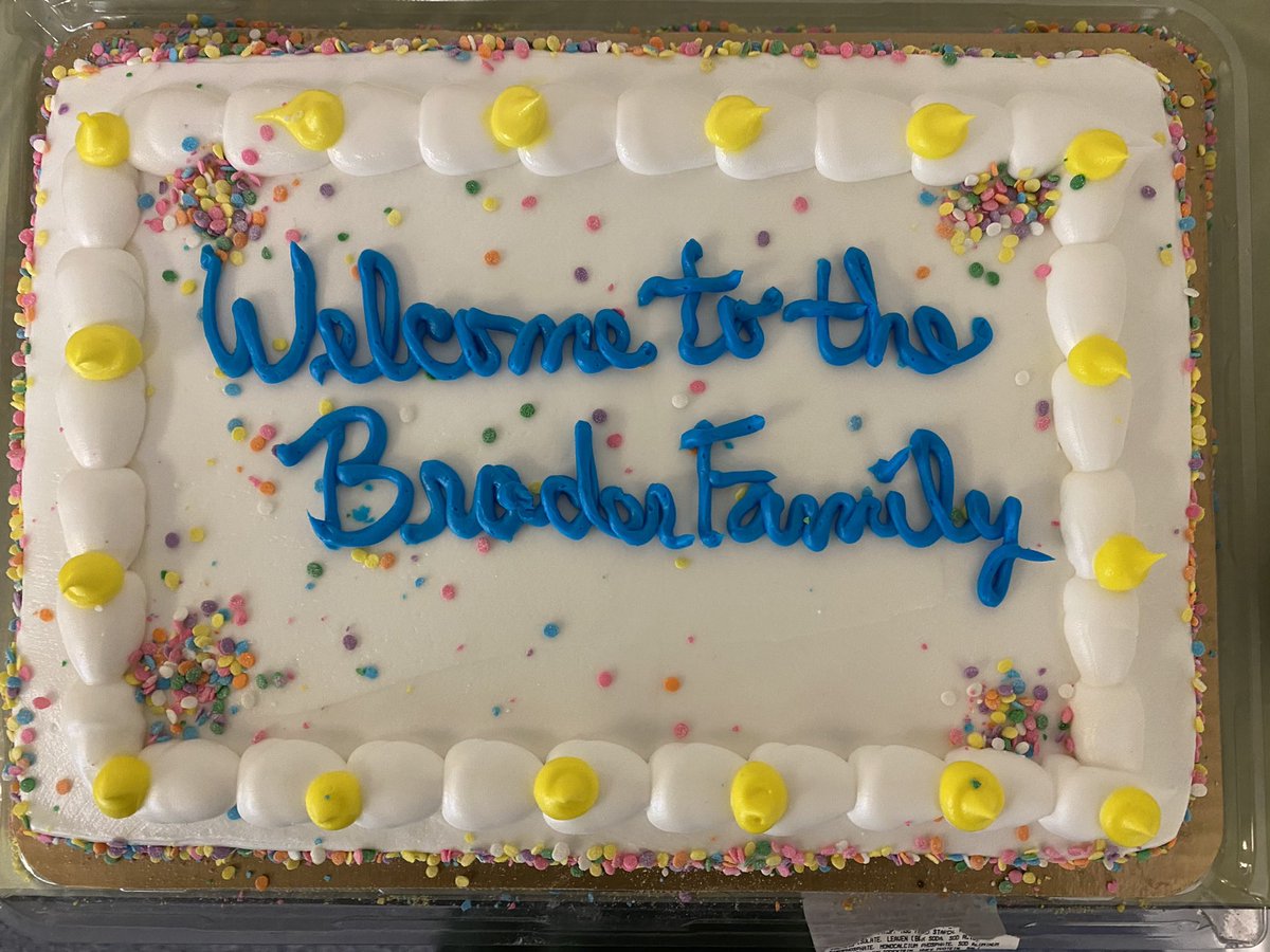 HenryBraderES's tweet photo. We are thrilled to welcome new teachers and staff to our Brader family! #ThisIsWhereIBelong #ChristinaStrong https://t.co/t0R3cE56yF