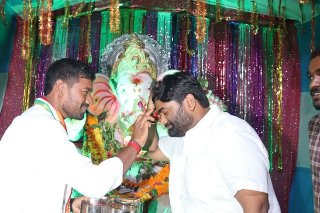 TSR4BJPIndia's tweet photo. సుల్తాన్ పల్లి, శంషాబాద్ లో జరిగిన వినాయకుని పూజ కార్యక్రమంలో పాల్గొనడం జరిగింది.
#BJPCorporator #thokalasrinivasreddy #ganeshpooja #RajendraNagar #mailerdevpally #bjptelangana #Hyderabad https://t.co/prM5laVr3Y