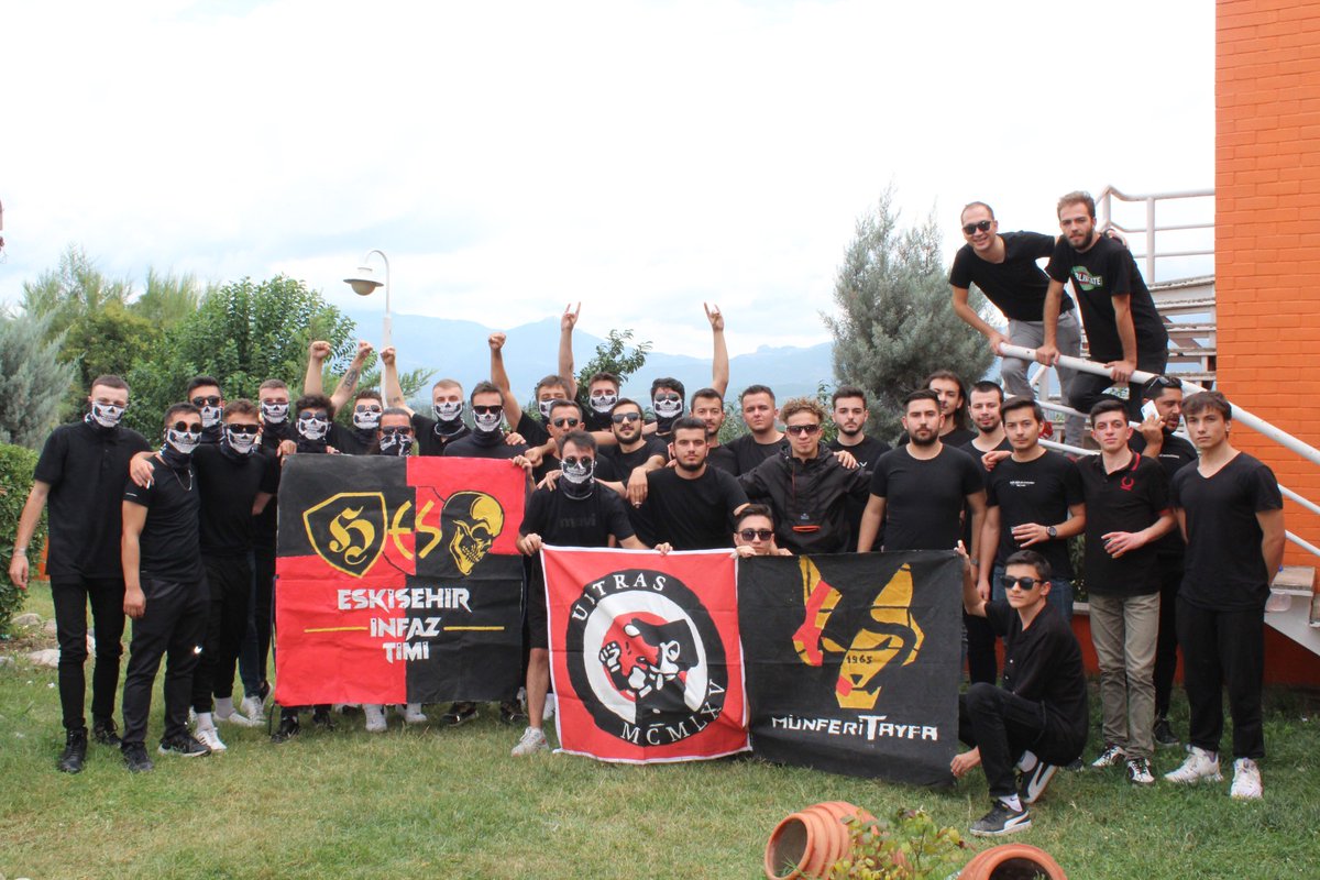 ESK222ESK26's tweet photo. @mcmlxveskisehir Romalılarla sıradan bir etkinlik.. https://t.co/knlSFw41Dd