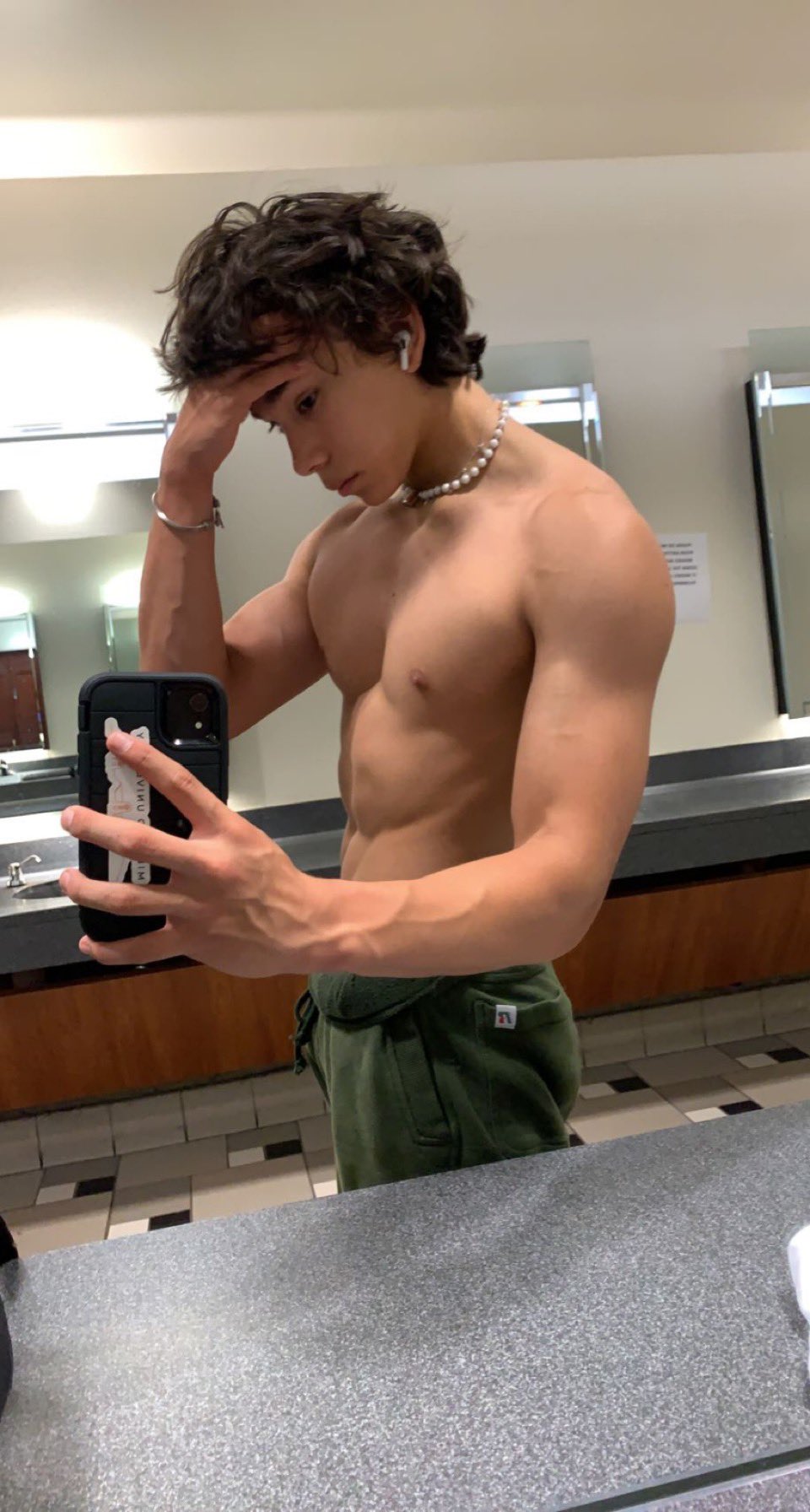 iaminlovewithcutecats on Twitter: "the gym is kinda cool https://t.co/55CCtXKY44" / Twitter