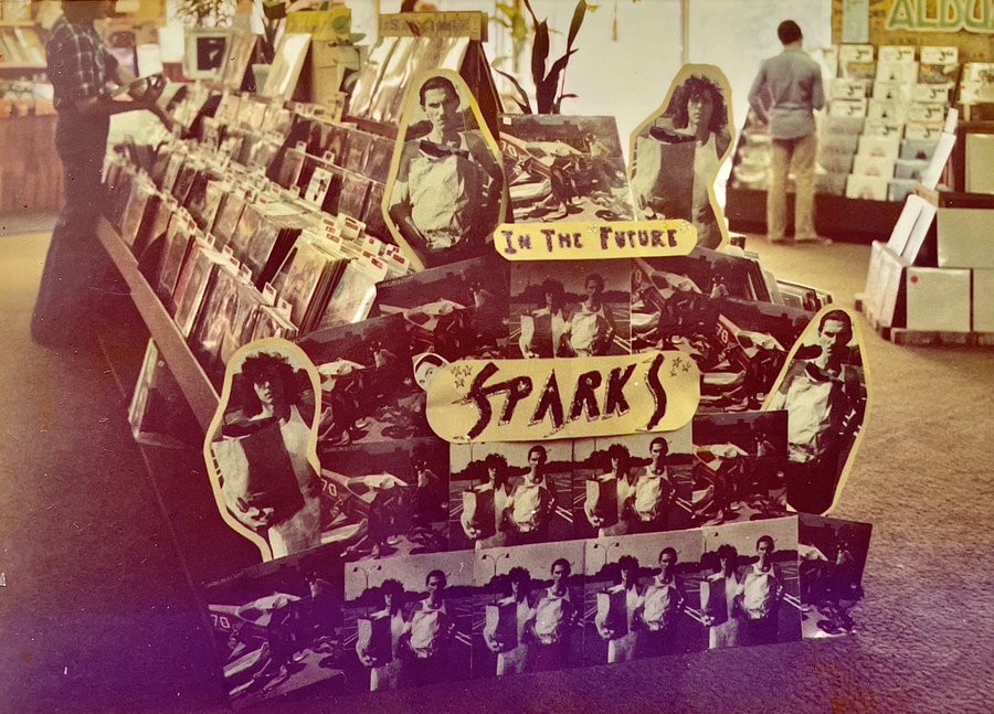 Art Of Coop on Twitter "RT StillNotToast 1975 Licorice Pizza is a