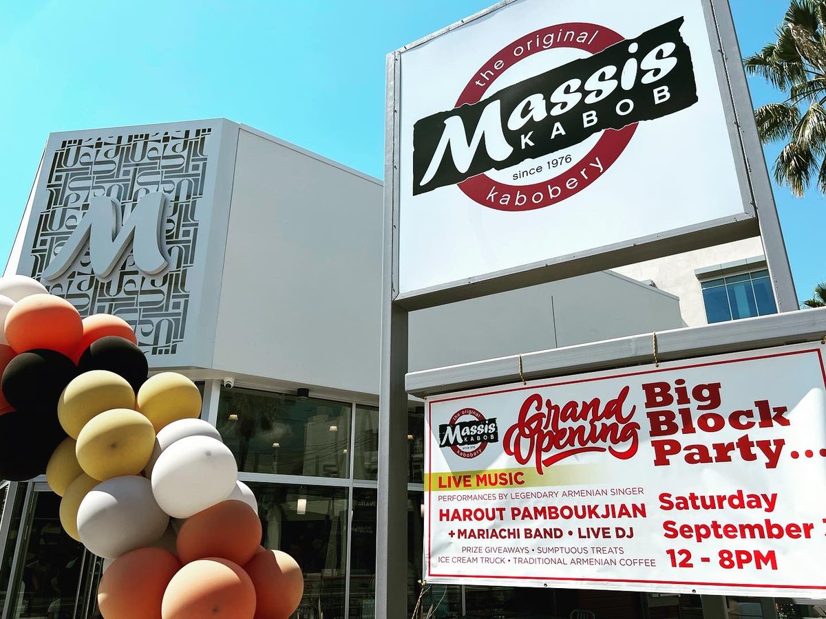 ArdyKassakhian's tweet photo. #Glendale is the #KabobCapital of CA and the Prince of Kabob is Massis, the Original Kabobery® started by the Baghdassarian family.
This weekend they opened their first standalone restaurant in the city where it all started!
#Massis #Kabobery #MyGlendale #Mayor #ArdyKassakhian https://t.co/k47R4m973g
