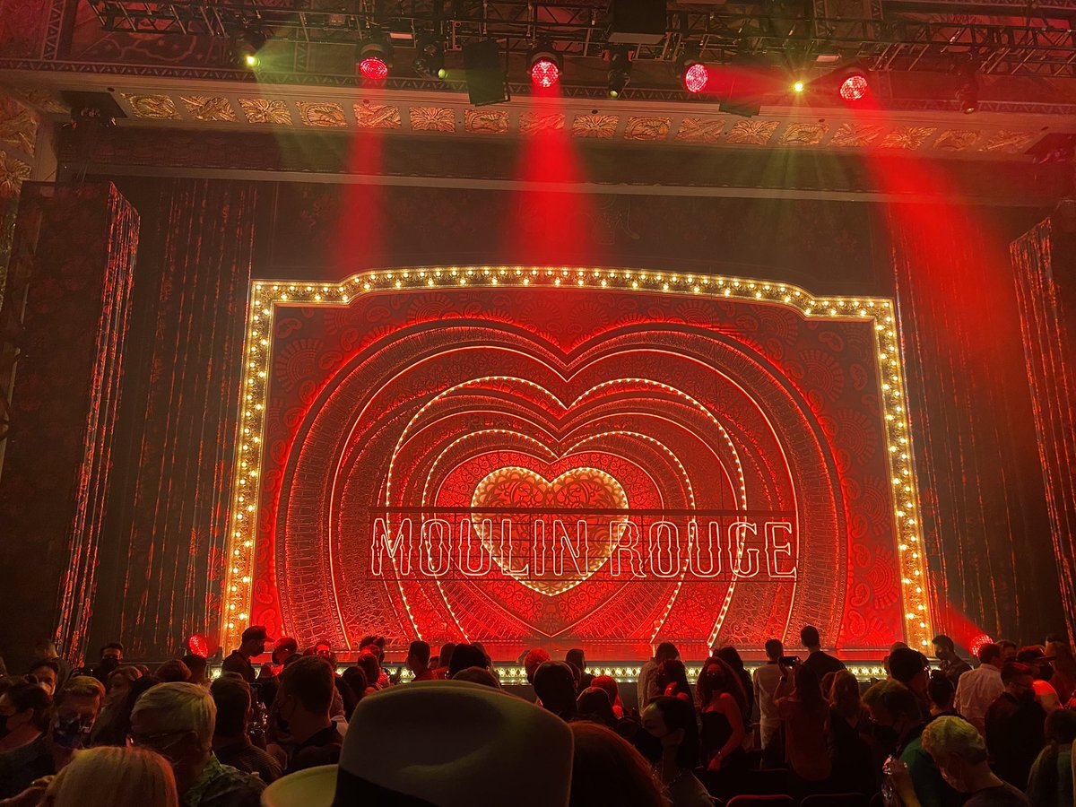 ChelseaRhoads3's tweet photo. It was amazing!!!!! Saw the last show in LA last night and I wish I could go see it again! https://t.co/RABkYOnjvb