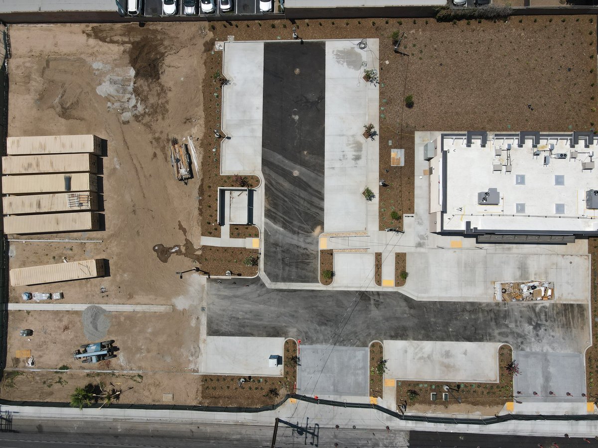 MaintcoC's tweet photo. Top view of our jobsite for a brand new 7-11 soon to open!

818-556-6401
careers@maintco.com 
https://t.co/KDsDokfcvB
LIC 696478 B

#maintco #generalcontractors #construction #drone #birdseyeview #jobsite https://t.co/0u3gZLk3UH