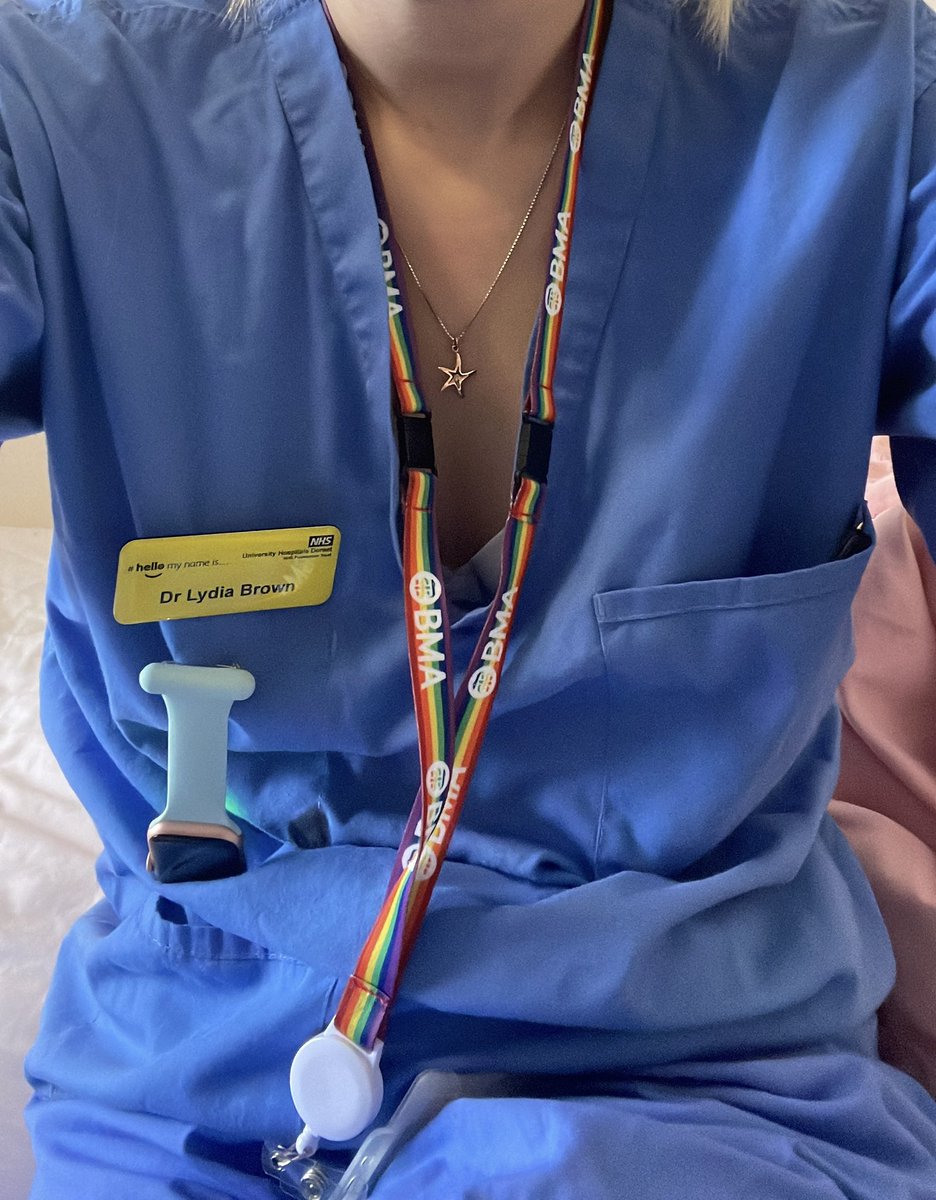 went to get scrubs today and they only had XXXL remaining - I asked if they had any smaller sizes and was told ‘it’s not a fashion show, love’ (which as a word always grinds my gears!) no, it’s not, but this is me in small scrubs (smallest offered) still showing off my bra