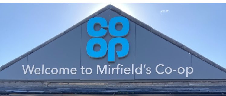 Giveafewwords's tweet photo. This is one of the places you’ll find us tomorrow morning and we love this bench outside another @MyFaveBench #mirfield #RandomActsOfKindness #giftsofletters https://t.co/dEQXxnwNGZ