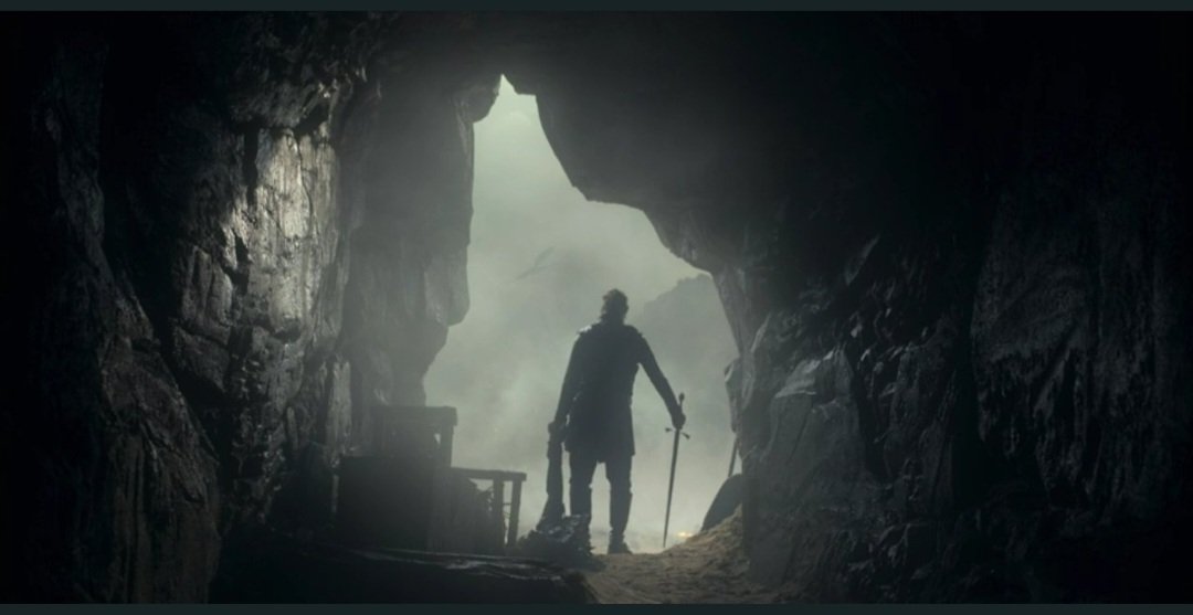 ImGingerSnaps's tweet image. Now he is gonna give us hell on this show but I'm loving ever sec of it. No hand outs for him.  #HouseoftheDragon yall are not disappointing me. So make all the prequels and spin off  with the same energy. Please and Thank you. Next episode me please.