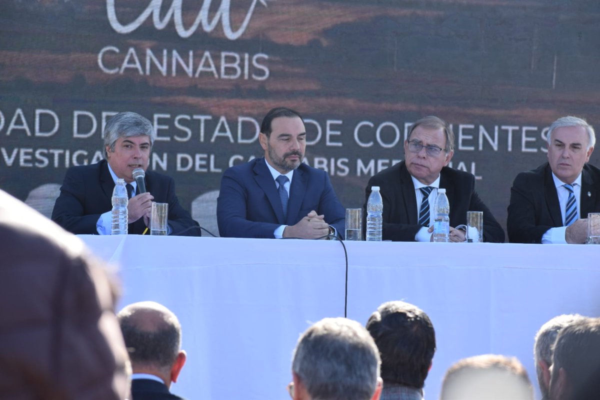 OmarLarrozaOk's tweet photo. Caá Cannabis🌿

En trabajo conjunto con el INTA, INTI, el Gobierno de #Jujuy y el Gobierno de #Corrientes, la #UNNE participa del proyecto #CaáCannabis, diseñado para potenciar la producción de cannabis con objetivos industriales y medicinales.

(1/2) https://t.co/K8QF6eLmG9