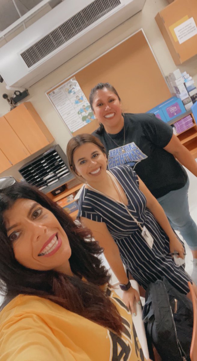 SROD3rdROCKS's tweet photo. Thank you to @b_magana3 for joining us on Friday for an HMH peer coaching for 3rd grade..#peercoaching #asd4all #allinforourstudents 😀 https://t.co/elhiTXC483