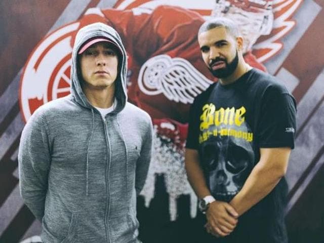 EminemSupporte1's tweet image. Once Godzilla Crosses 1 BILLION streams Eminem will tie Drake as the rapper with the 2nd most songs over 1 Billion streams on the platform. 

A HUGE accomplishment for an artist that debuted in the 90s #StreamGodzilla