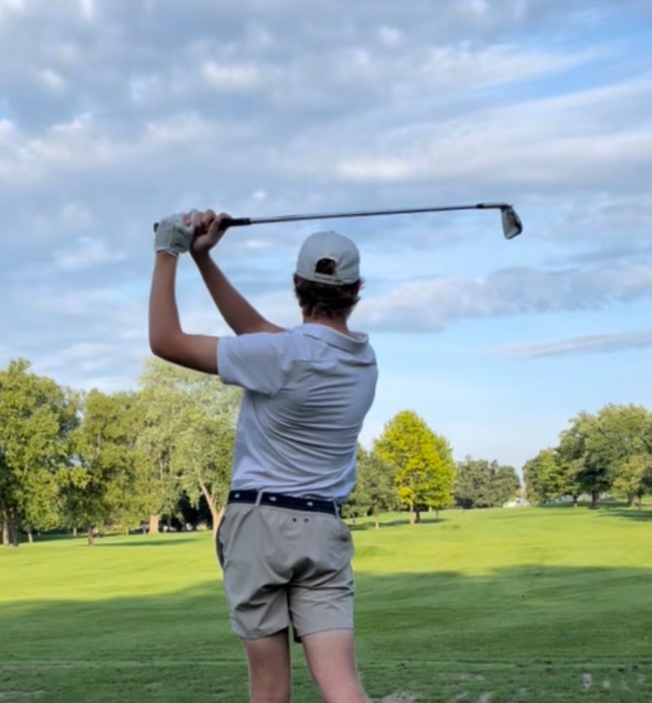 dupage_golf's tweet image. A few days off doesn’t keep the Chaparrals from working on their games!  Even leaving tees down south in Georgia!!!  #birdgang #family #alwayspracticing