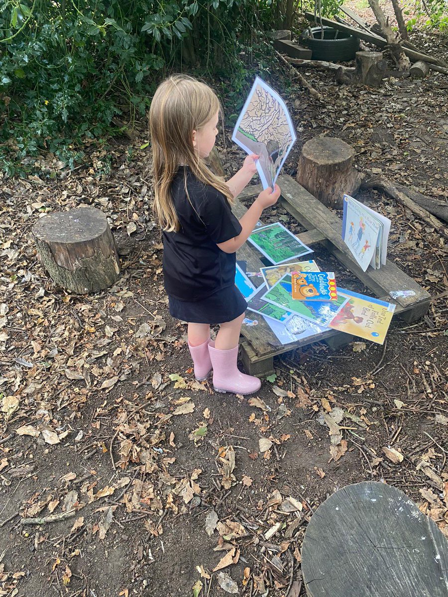 SaightonPrimary's tweet photo. Great afternoon in the forest with our new Reception children 😁 #welcome https://t.co/ueiXE7YBmX