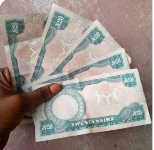 IchieGeneral's tweet photo. Bring back our currency back, or we will end Nigeria now. https://t.co/66hwaiCIYV