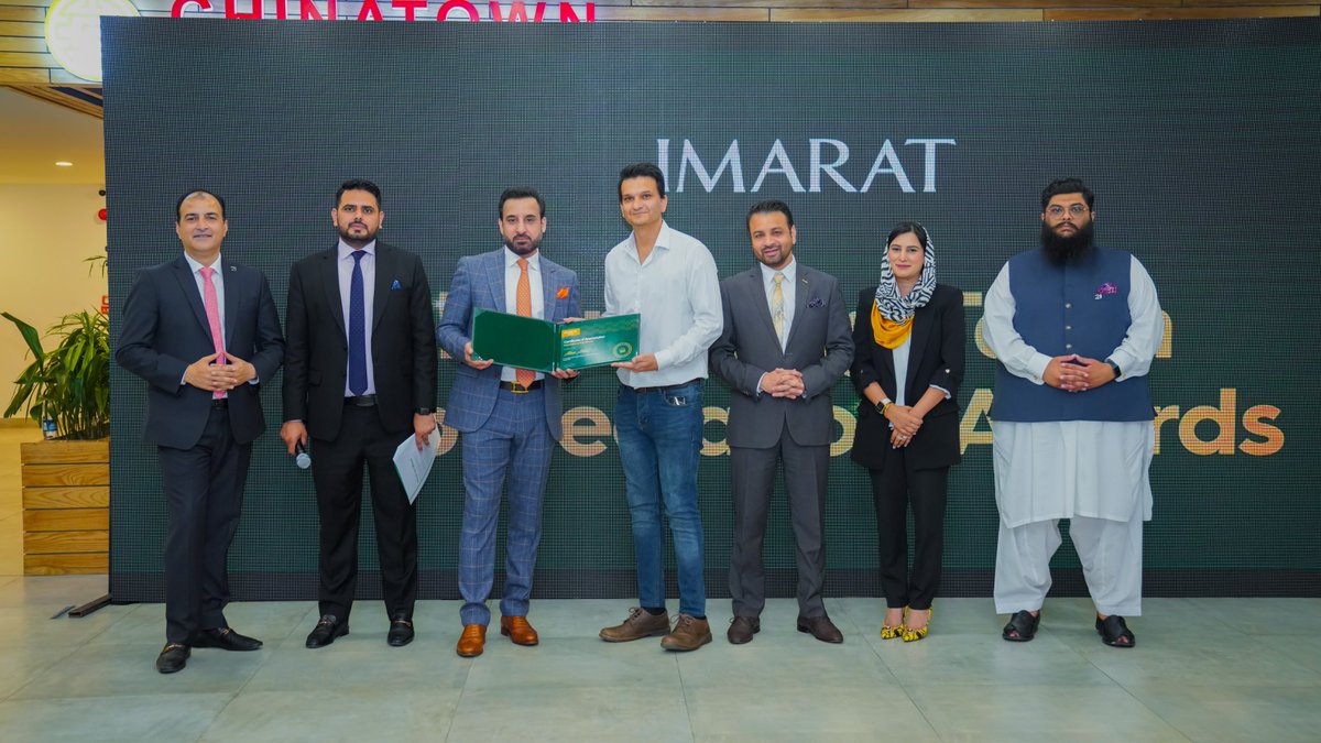 Agency21int's tweet photo. Celebrating creativity, encouraging collaboration and promoting innovation is the drive of @IMARAT, cherished at @Agency21. 

Creative Marketeers' appreciation🙌.
 
#LifeatIMARAT https://t.co/mdxT819B1W