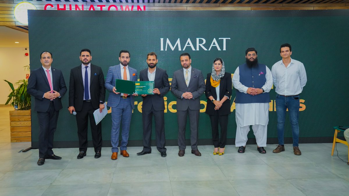 Agency21int's tweet photo. Celebrating creativity, encouraging collaboration and promoting innovation is the drive of @IMARAT, cherished at @Agency21. 

Creative Marketeers' appreciation🙌.
 
#LifeatIMARAT https://t.co/mdxT819B1W