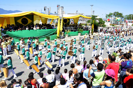 Angra retomará desfile cívico na avenida Julio Maria após dois anos costazul.fm/angra-retomara… via @Rádio Costazul FM 93.1