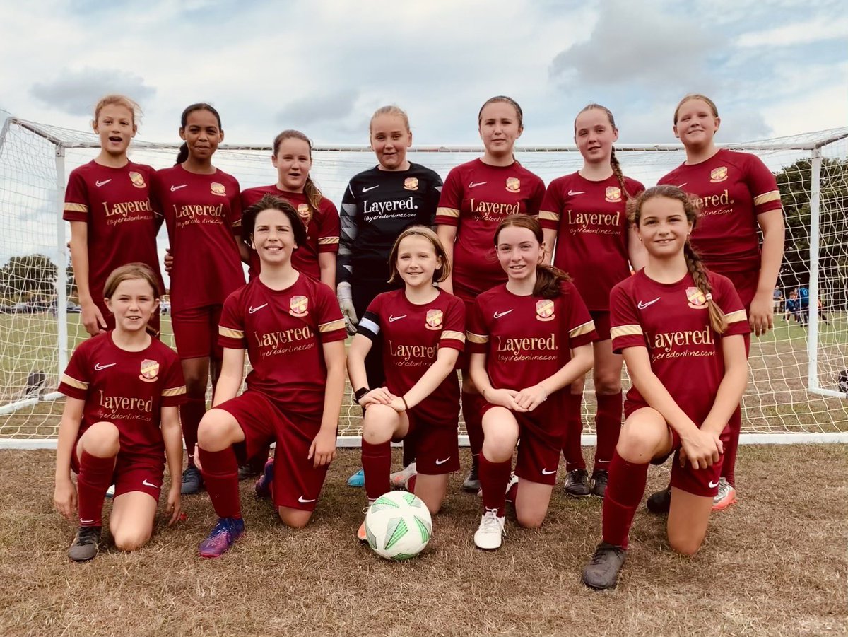 Great to see the U12s Honey Buzzards back in action yesterday. Thanks to @TWFFCgirls for coming down to play a friendly ahead of the big @KGLFL kickoff on Sunday
