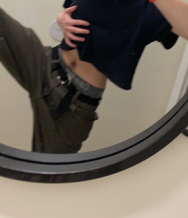 petitscone's tweet photo. body check at tha metal venue u know what’s up https://t.co/I5dSMkzNow