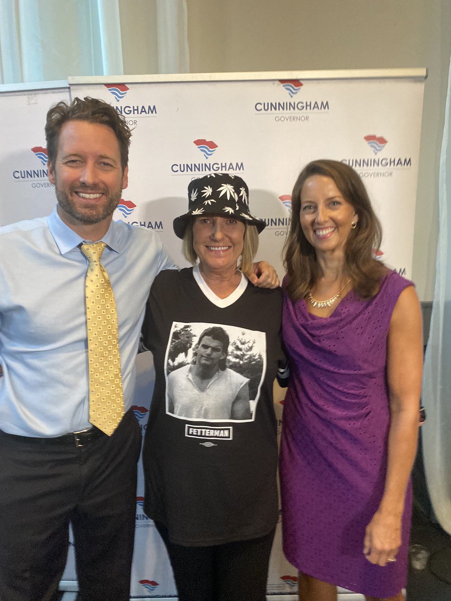LegalWeed4SC's tweet photo. I’m so proud to stand with our next Governor and Lt. Governor bringing a new, young, fresh vision to South Carolina. It’s past time. Out with the old and in with the new. #JoeCanWin @JoeCunninghamSC #LegalWeed4SC #SmokeTheVote https://t.co/TlbvzYLrAD