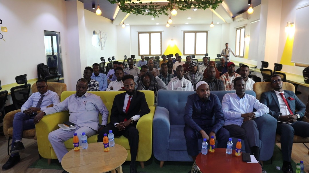 SOYAThub's tweet photo. We’re glad privileged to attended The Youth awareness campaign on consequences faced by Somali youth &amp; duties/responsibilities expected.

Our Board Director Mr @KhadarAbdiAbdi3  inform the participants the importance of the youth awareness, training for Skills, https://t.co/Y6TrbXCVMt