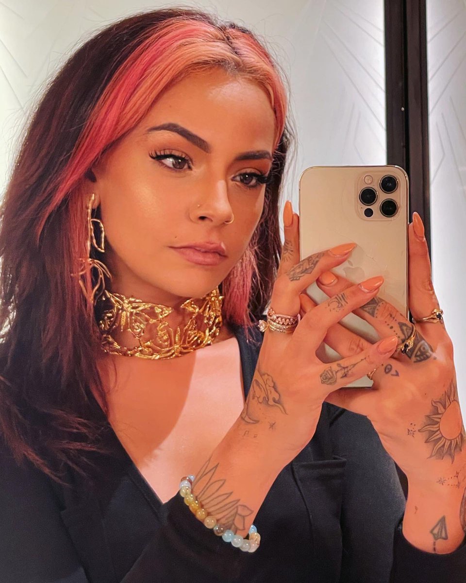 ta grande tante tweet media