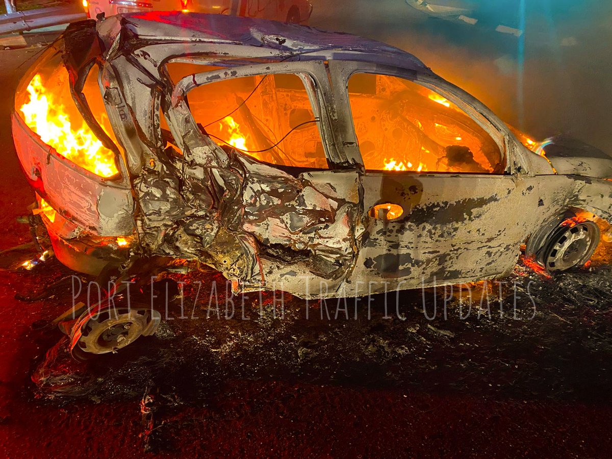 trafficupdatePE's tweet photo. Two vehicles collided R75 Ziyabuya Complex PE @FatalMoves @JanineCLee @GardmedPE @AlgoaFM @HeraldNMB @EMER_G_MED @jour_maine @ER24EMS @AccidentAwareSA @EWNTraffic @stanfromibf @ROADIMS @Netcare911_sa @EMERGCONTROL @jacquesbrand @ettiennepel @IrenePretorius5 @_ArriveAlive https://t.co/PJUL92mWaw