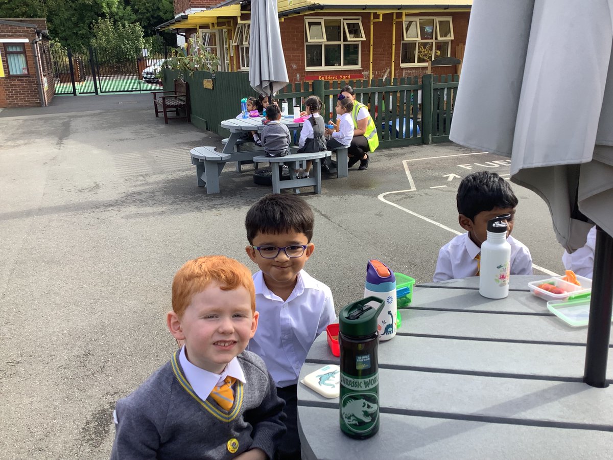 StainesPrepRec's tweet photo. What a fabulous start to the term for our new @StainesPrepReception pupils. They had lots of fun exploring activities in their new classrooms and getting to know their new friends and teachers. https://t.co/EDCq0GhcI5