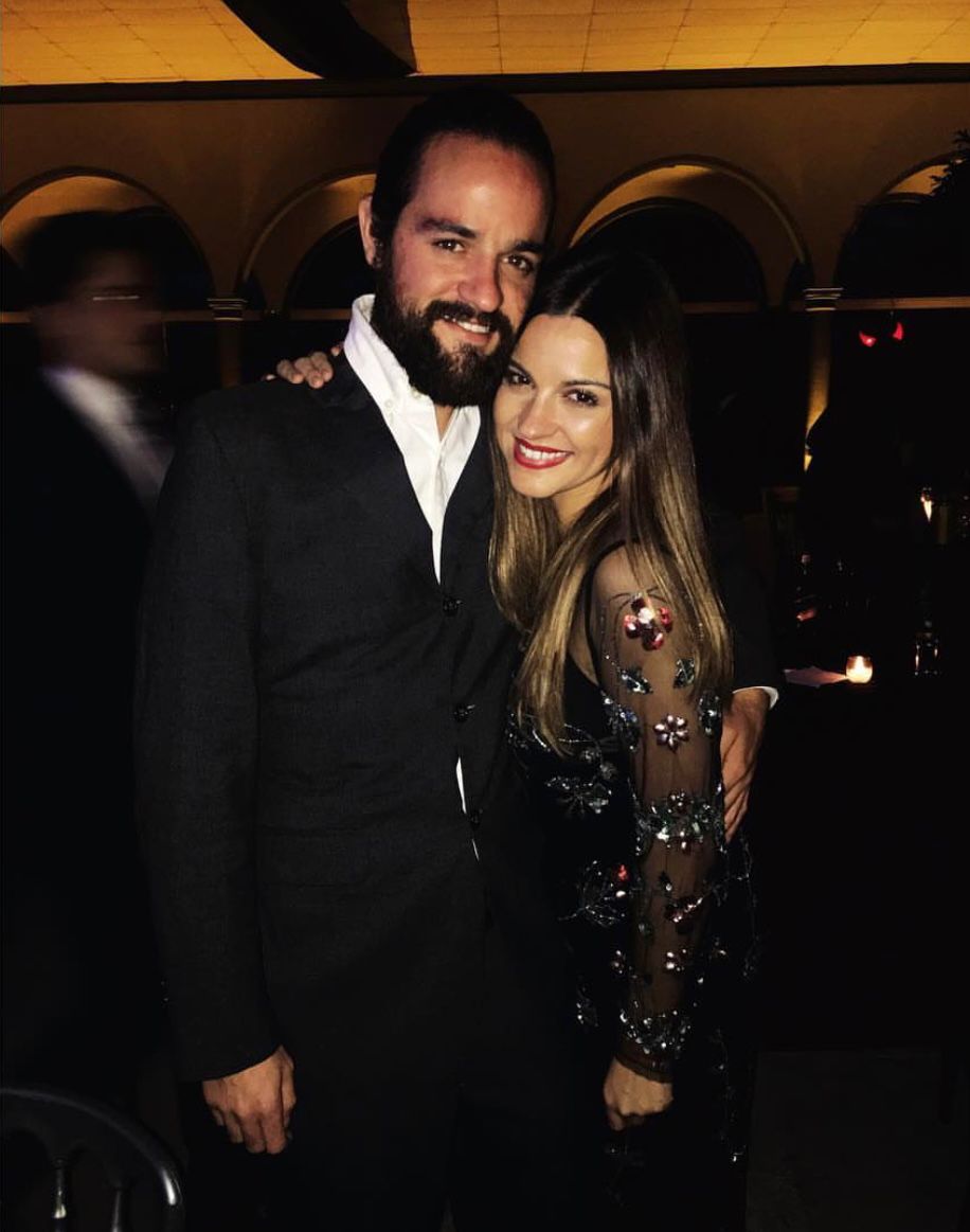 Te amo hermano como no te puedes imaginar, no sabes lo afortunada q me siento de caminar la vida sabiendo que existes. Mi otro hermano me tiene prohibido subirlo a mis redes pero sabe q cada una de estas palabras tambn son para él… Proud sister !!!! ❤️❤️❤️❤️❤️ #DíaDeLosHermanos