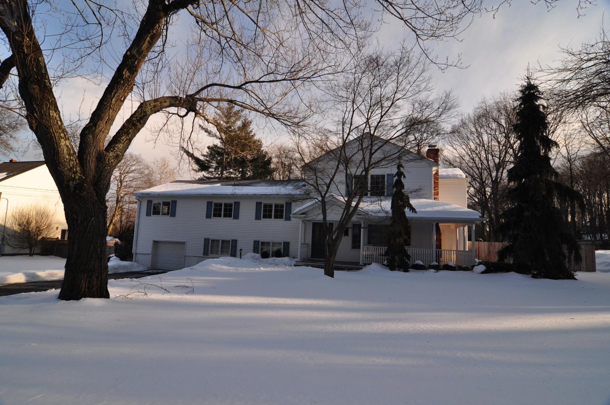 RNElite's tweet photo. See a virtual tour of our listing on 637 Woodside Ave #Rivervale #NJ  #realestate https://t.co/cDHJgS3nnn https://t.co/WMwXM7c8jj